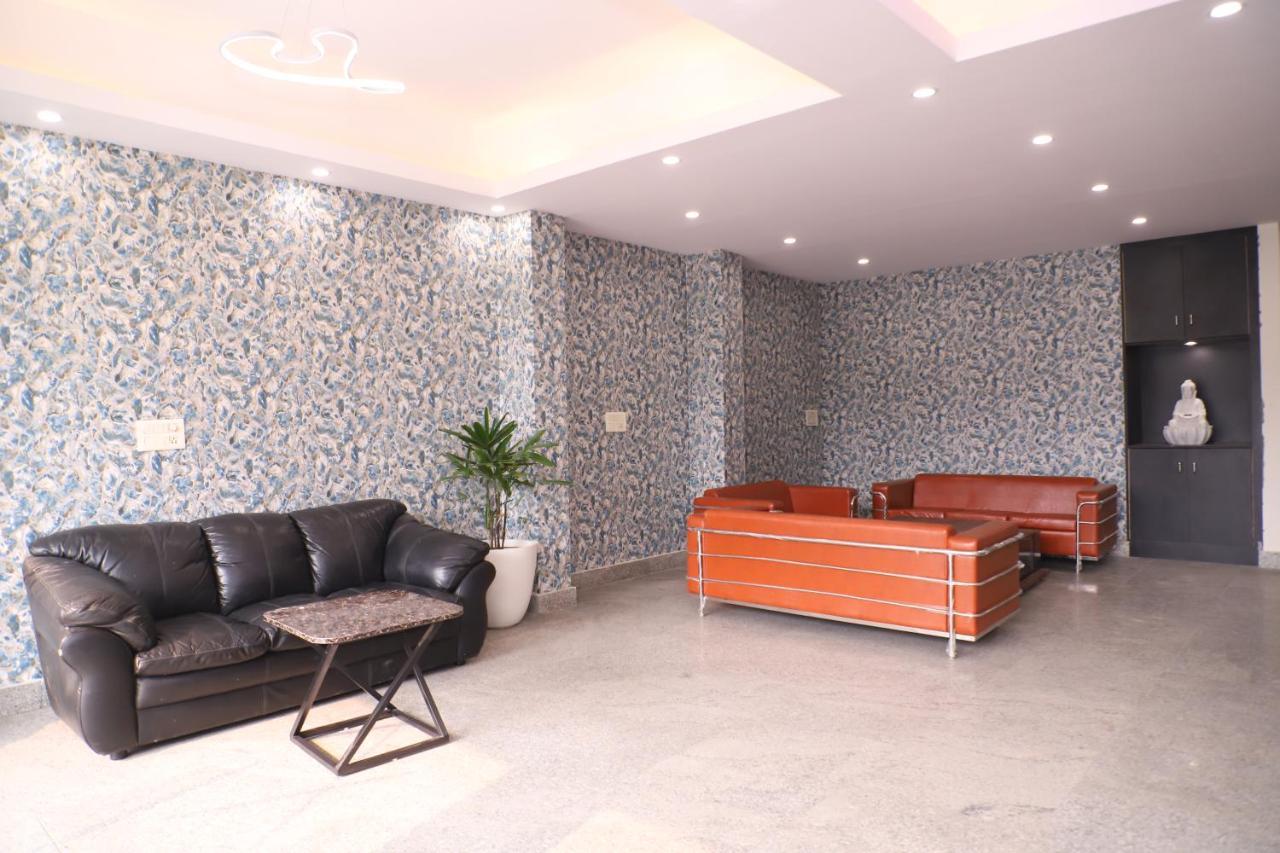 Lyf Corporate Suites - Noida Sector 19 Εξωτερικό φωτογραφία