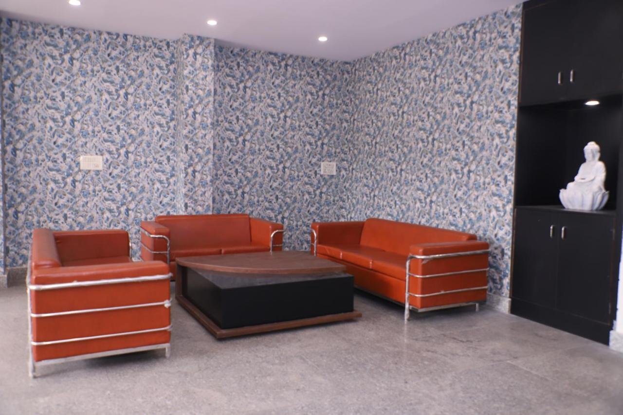 Lyf Corporate Suites - Noida Sector 19 Εξωτερικό φωτογραφία