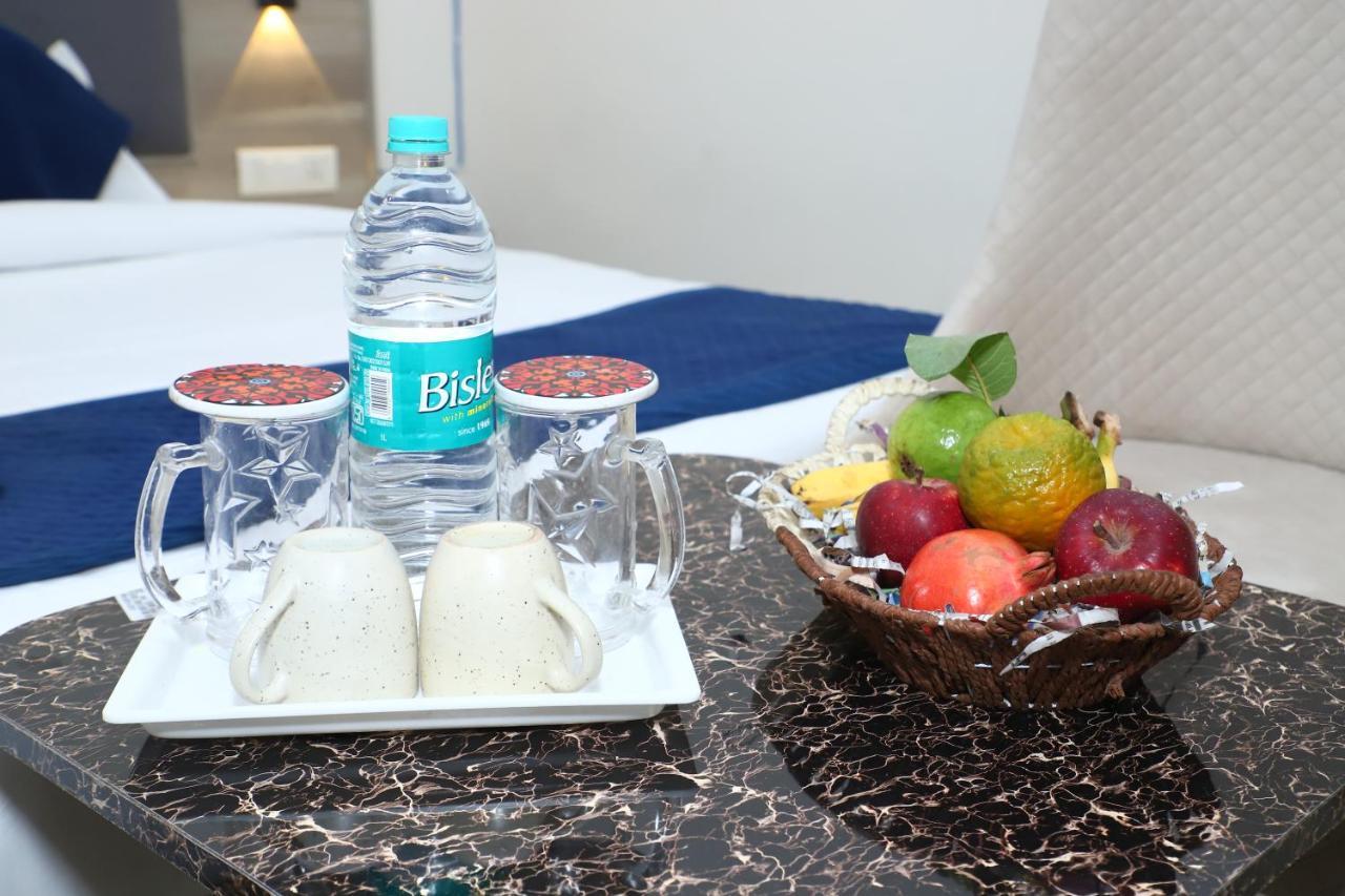 Lyf Corporate Suites - Noida Sector 19 Εξωτερικό φωτογραφία