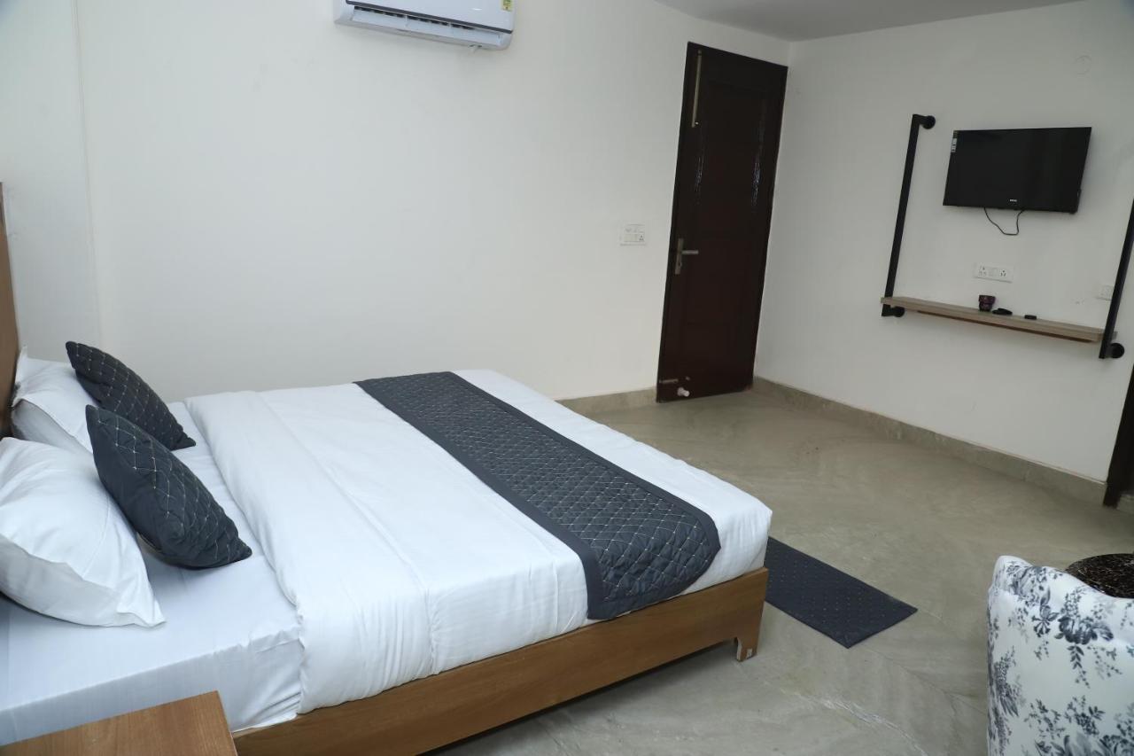 Lyf Corporate Suites - Noida Sector 19 Εξωτερικό φωτογραφία